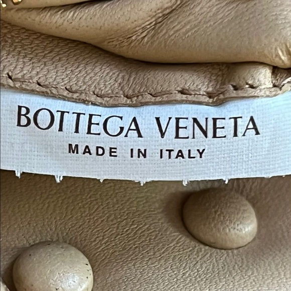 Bottega Veneta Chain Cassette Bag - Picture 11 of 13
